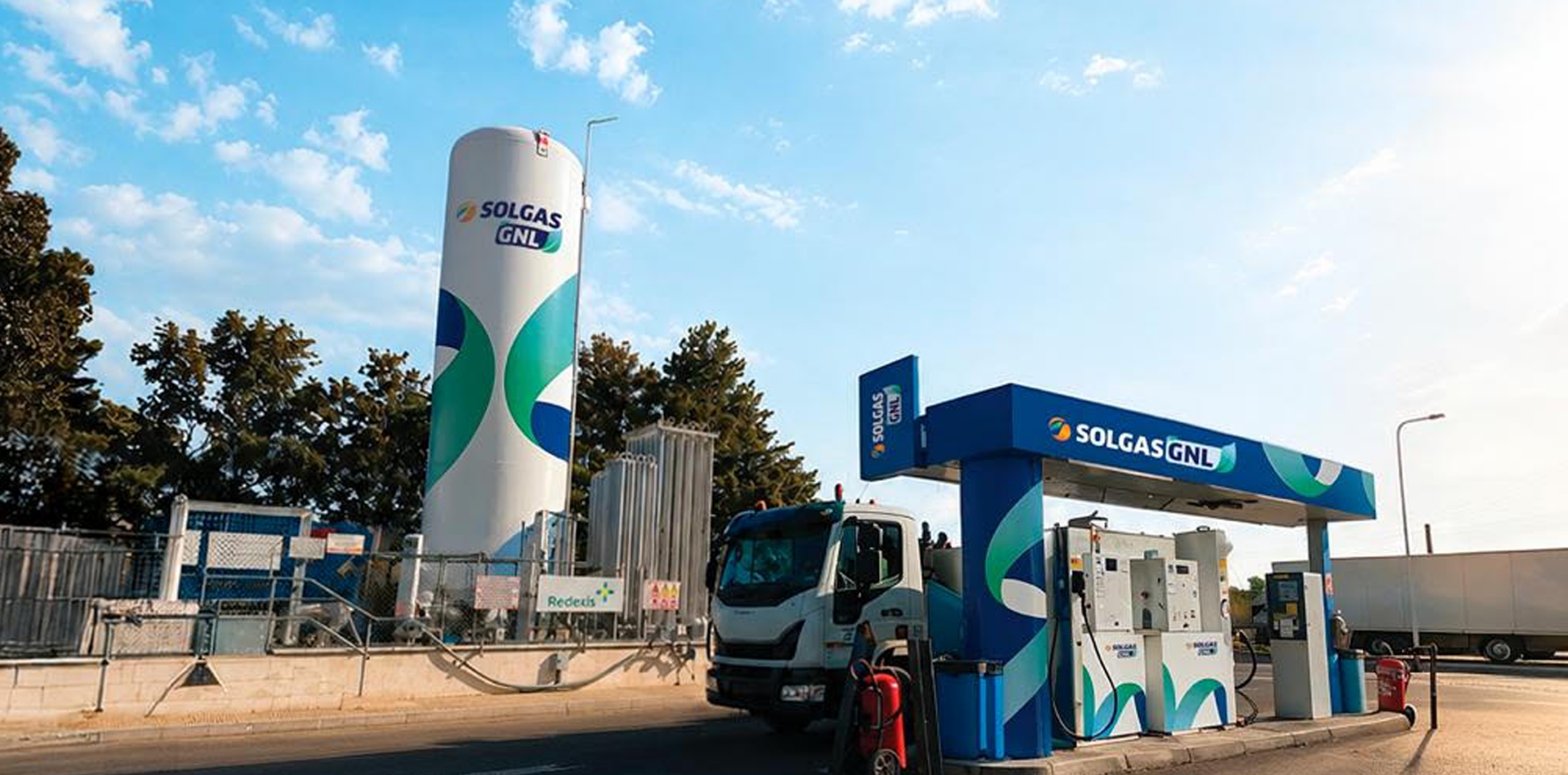 Estación de carga de GNL de Solgas para transporte pesado en Perú