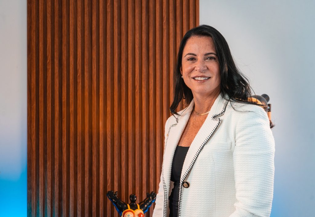 Alba San Martin, directora sénior de Cisco, en retrato corporativo.